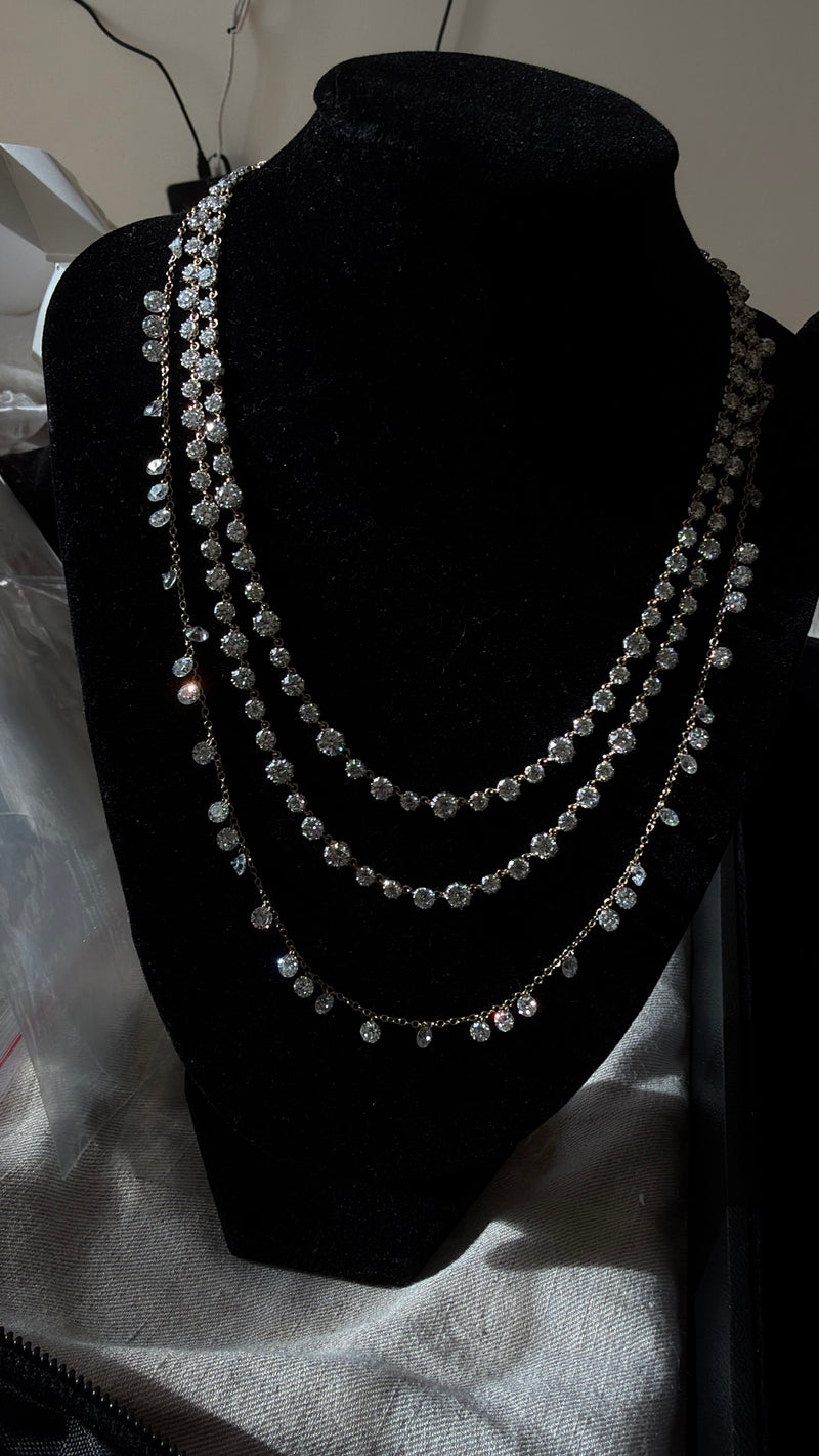 Floating Diamonds Necklace
