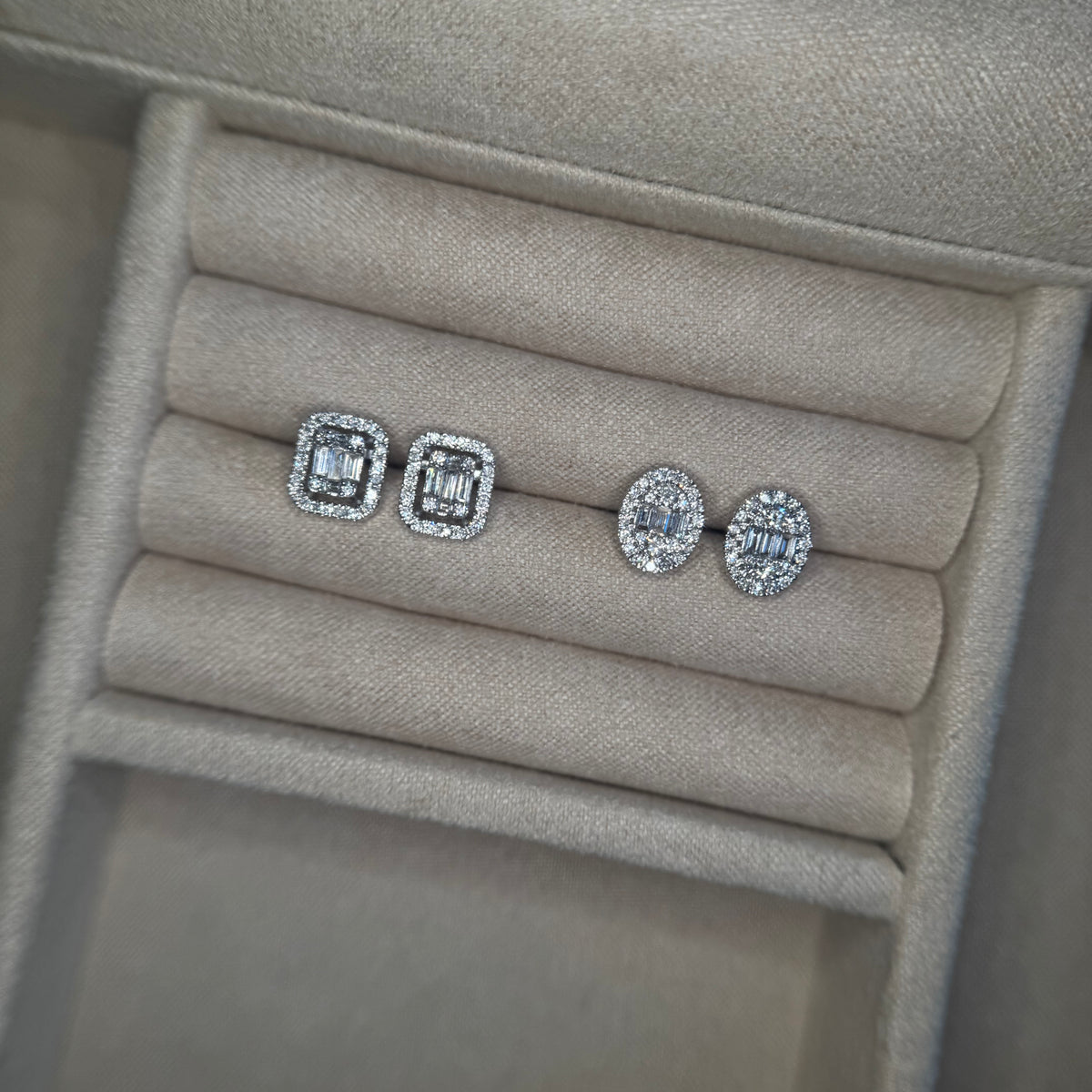 The Oval Illusion Set Earrings