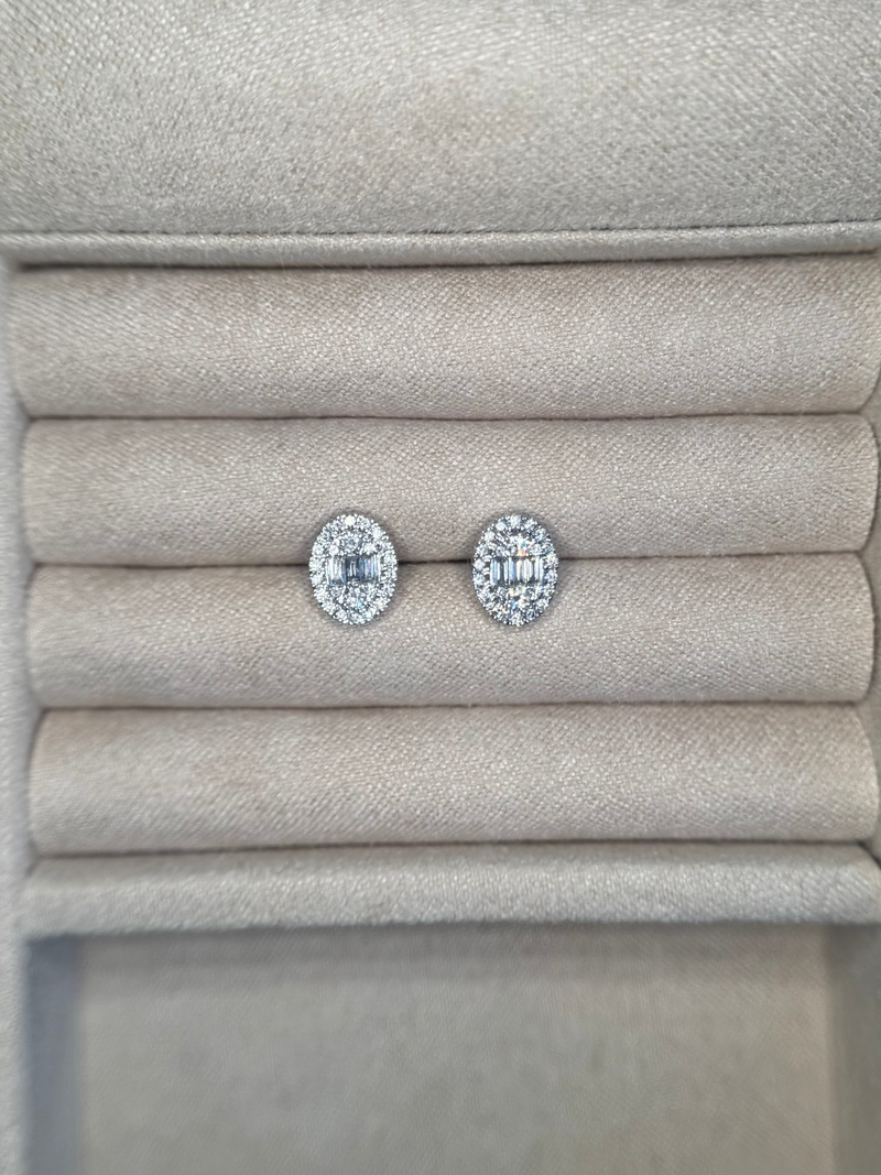 The Oval Illusion Set Earrings