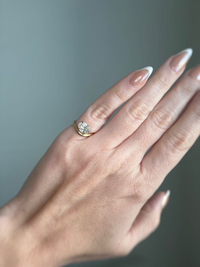 The Gold Curve Ring