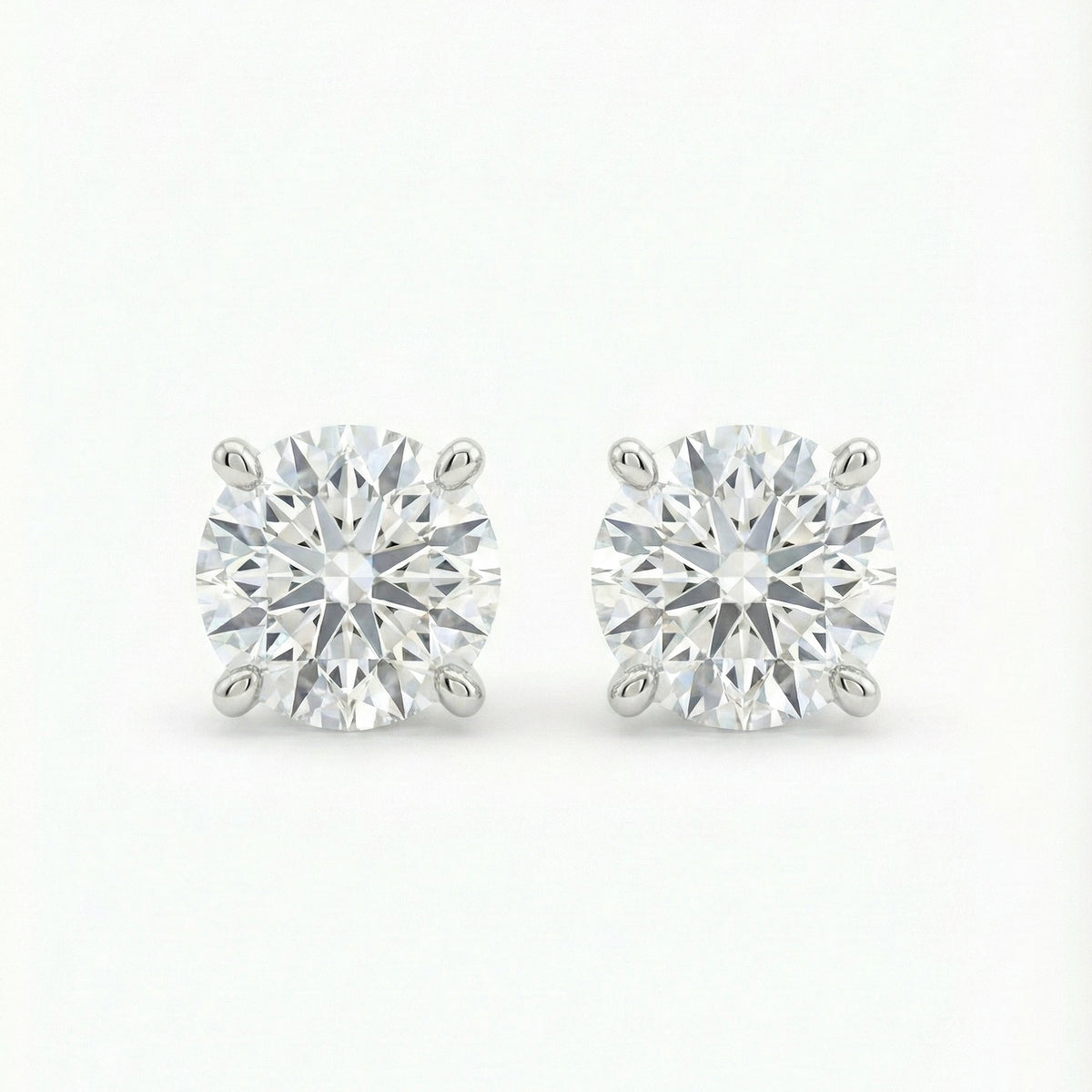 The Round Diamond Studs